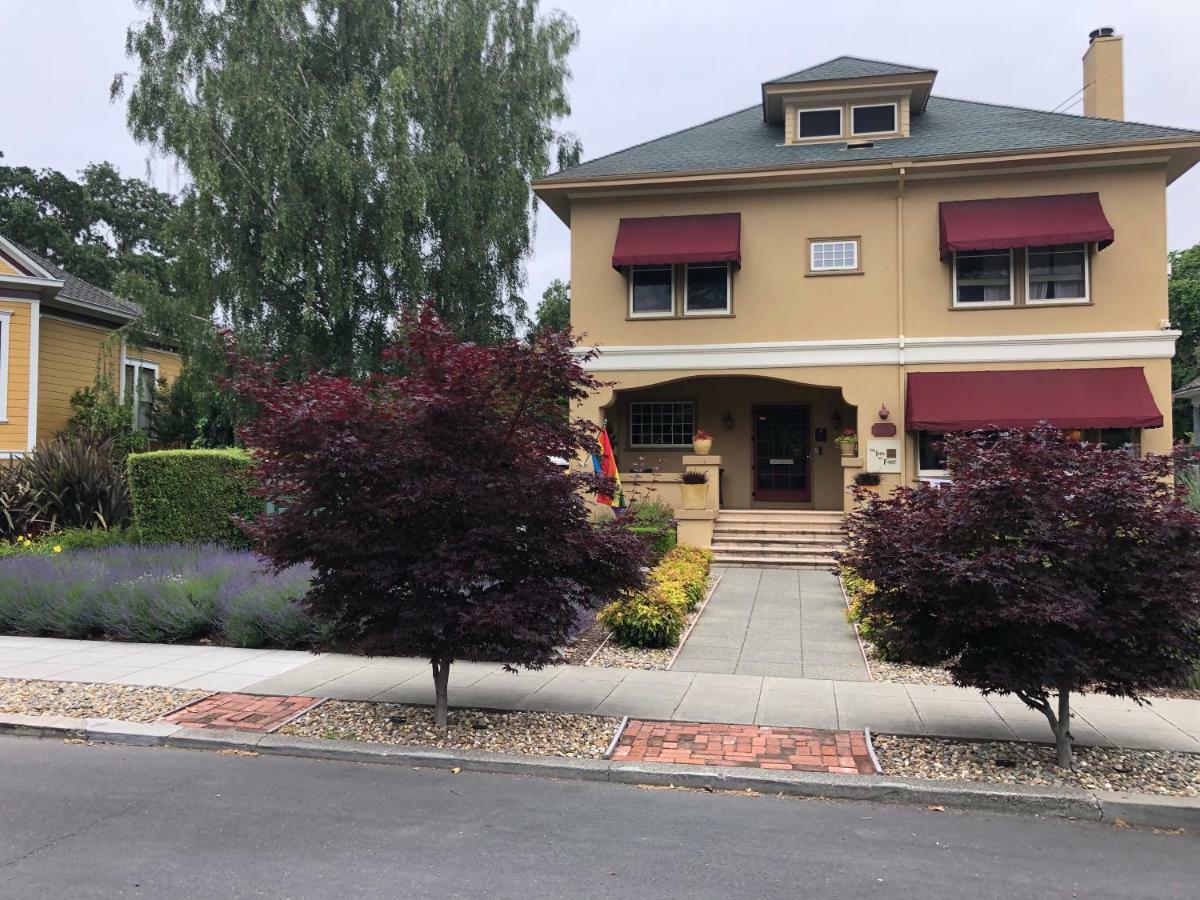 The Inn On First Napa Exterior photo