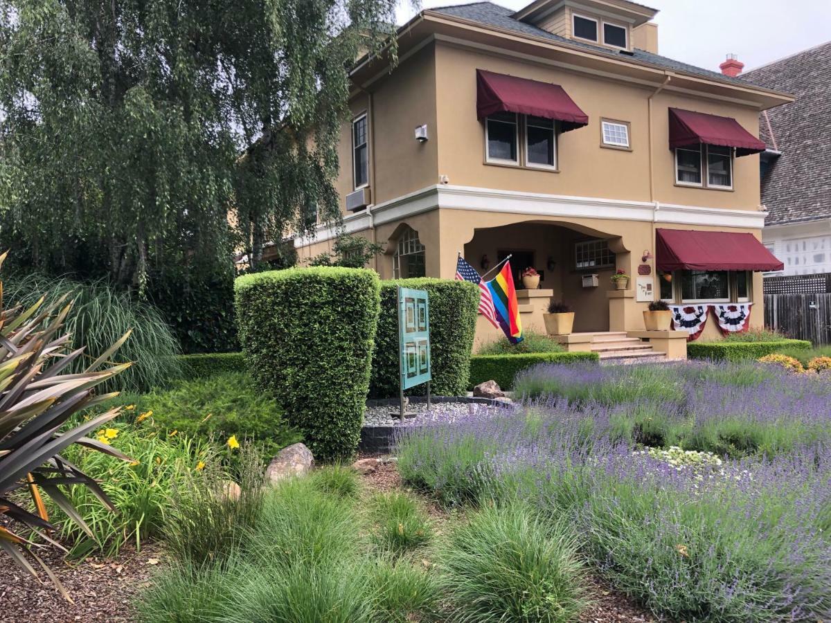 The Inn On First Napa Exterior photo